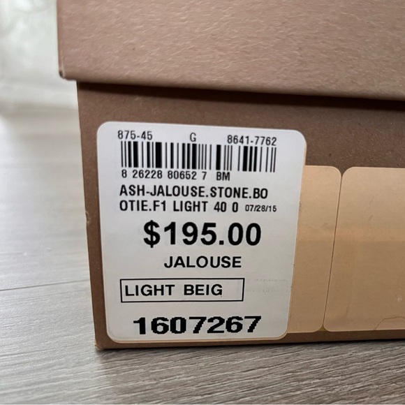 ASH beige suede heeled ankle boots - Picture 2 of 5